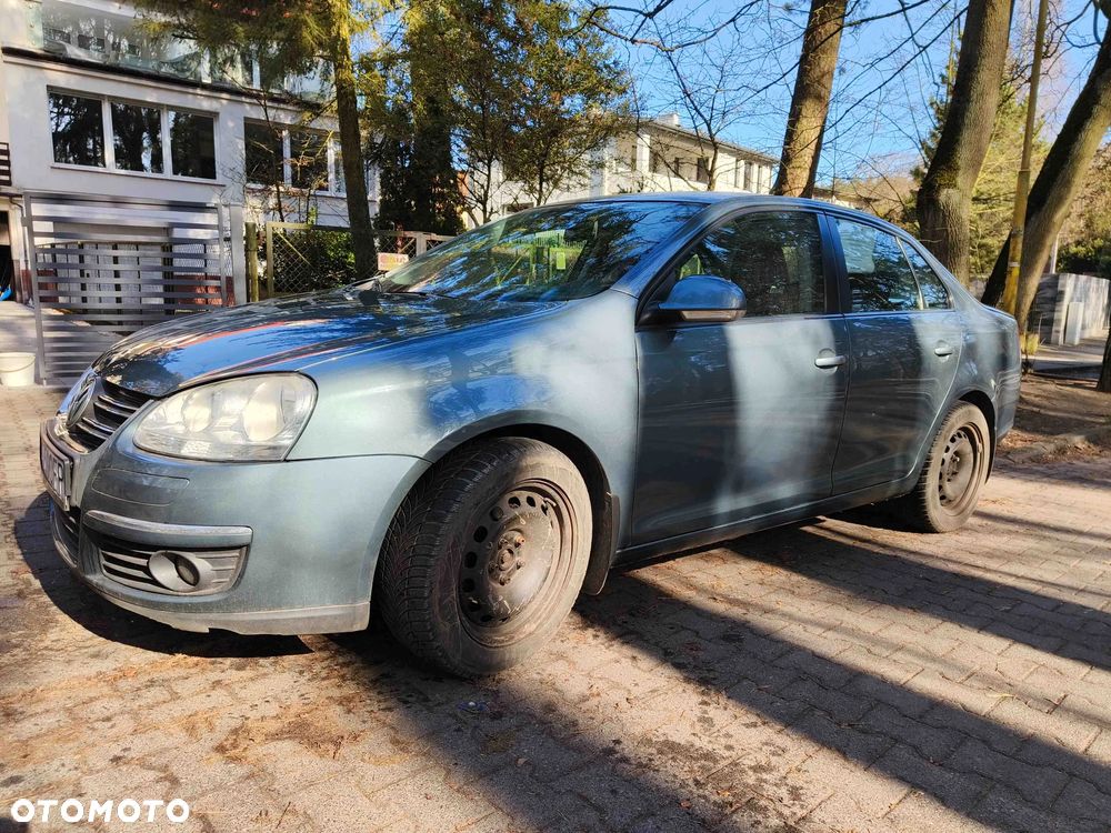 Volkswagen Jetta 1.6 TDI DPF Comfortline - 1