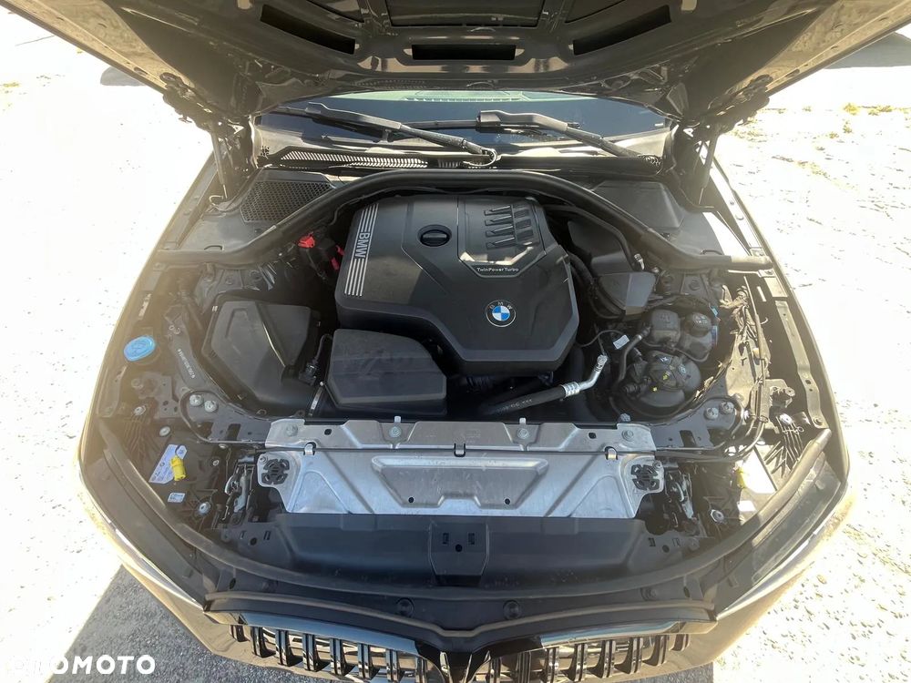 BMW Seria 3 330i xDrive M Sport sport - 10