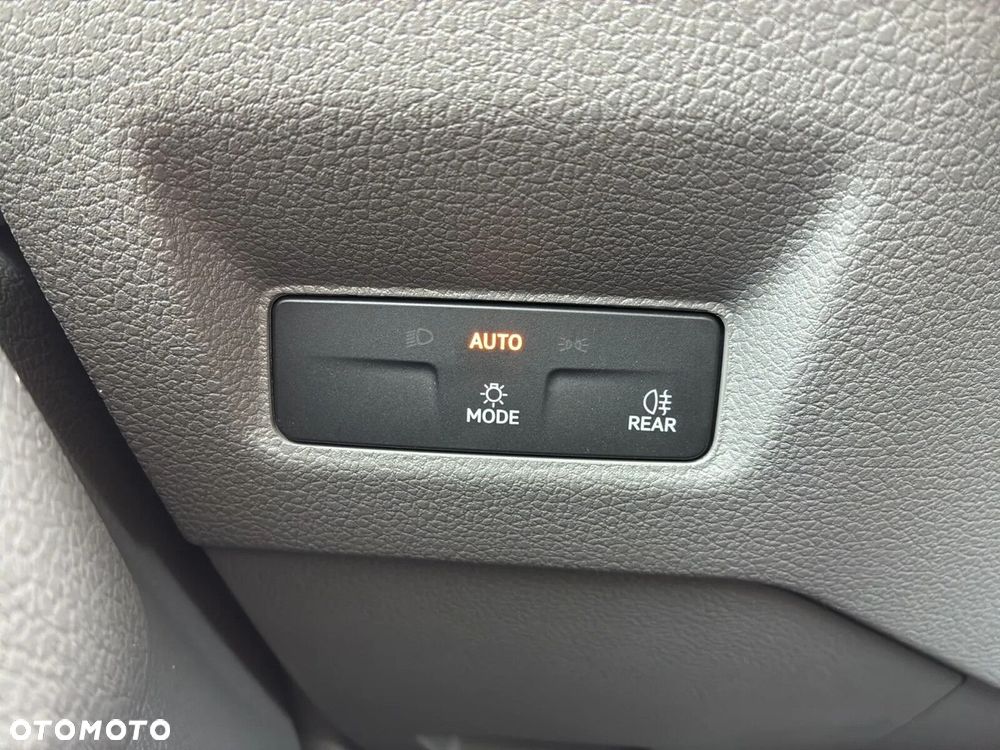 Volkswagen Crafter 35 Furgon L4H3, 2.0 TDI 140 KM, Wysoki dach, r. o. 4490mm - 30