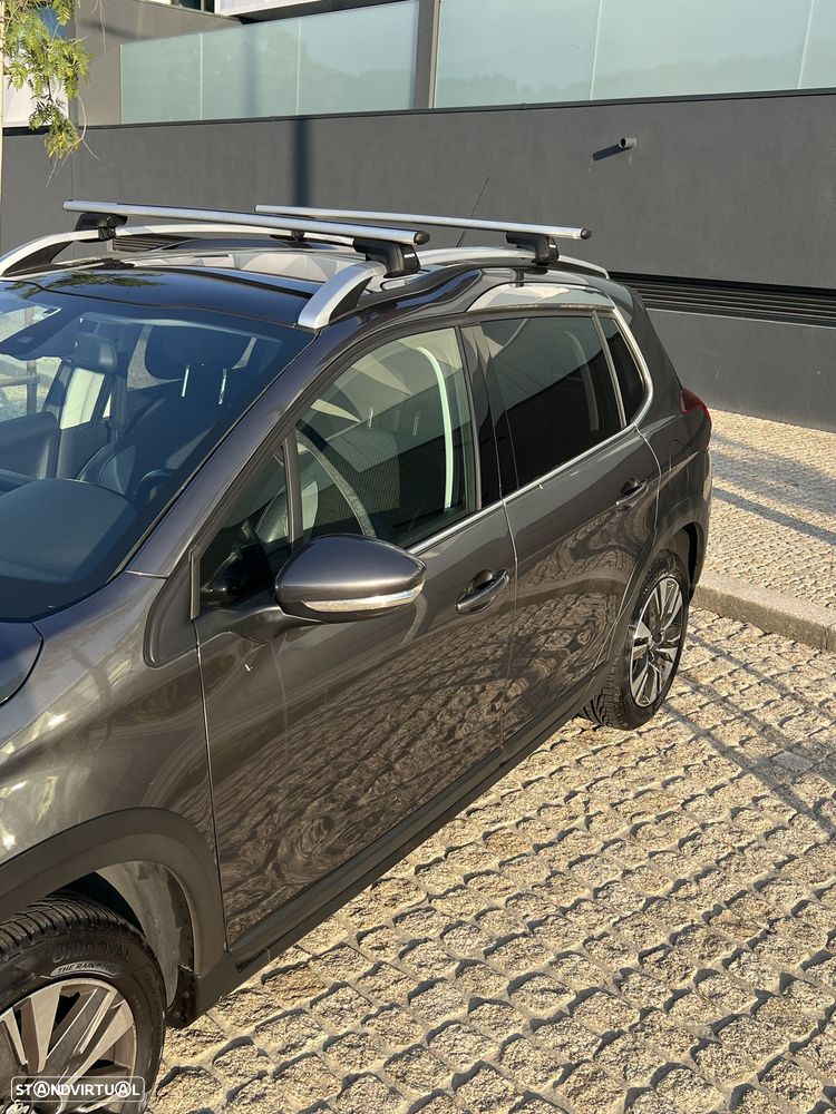 Peugeot 2008 1.2 PureTech Allure EAT6 - 12