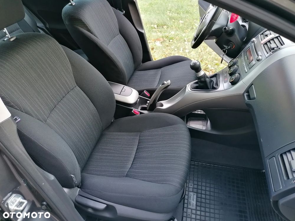 Toyota Auris - 12