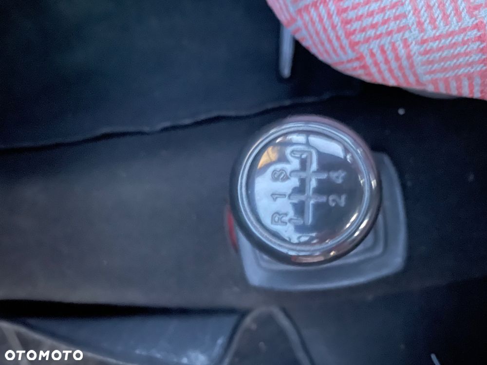 Volkswagen Polo 1.0 / 1.0 C - 18