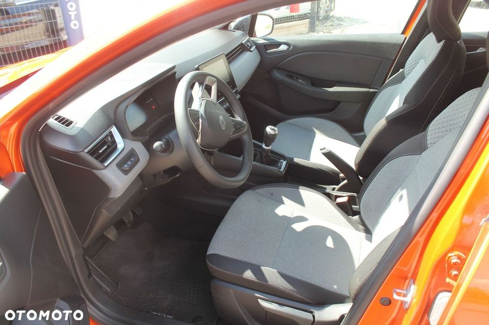 Renault Clio - 9