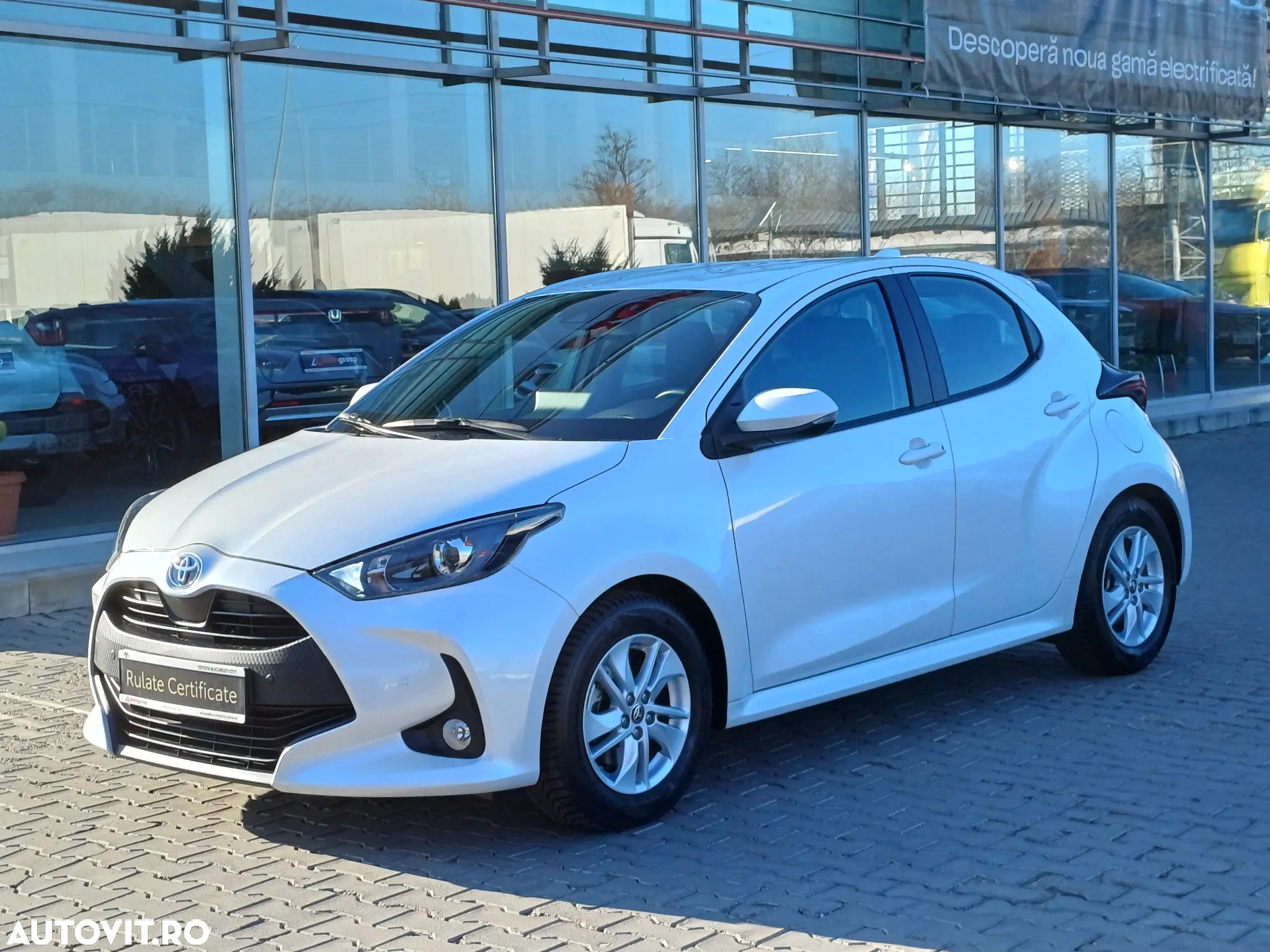 Toyota Yaris 1.5 VVT-i HSD Dynamic - 2