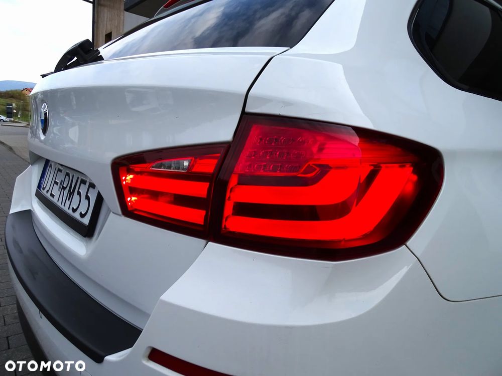 BMW Seria 5 530d xDrive Sport-Aut Luxury Line - 25