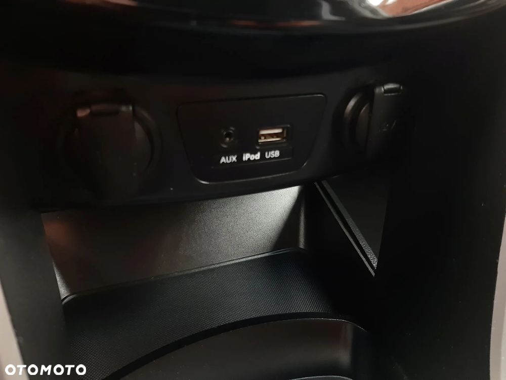 Hyundai i30 1.4 Premiere Comfort - 19