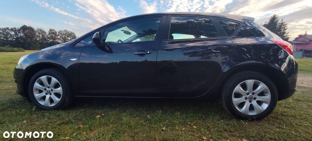 Opel Astra - 12