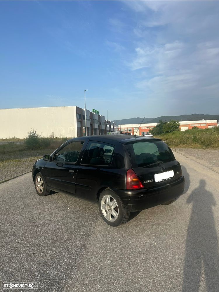 Renault Clio 1.2 16V Dynamique - 4