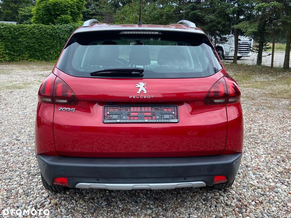 Peugeot 2008 - 10