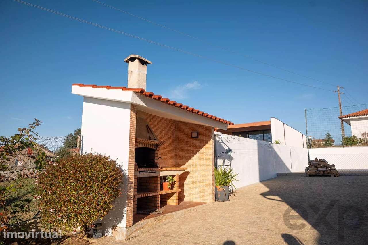 Moradia T4 com 2.244 m² de Terreno em Friestas – Privacidade a 10 Min - Grande imagem: 4/36
