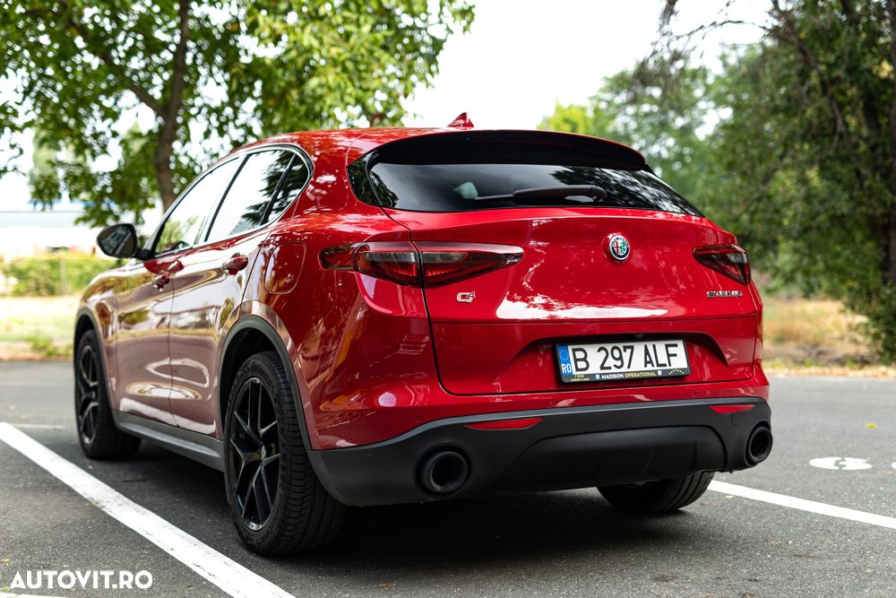 Alfa Romeo Stelvio - 8