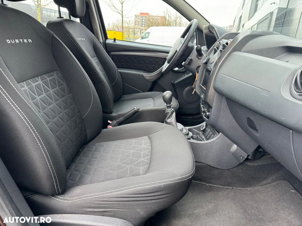 Dacia Duster 1.5 dCi 4x4 Laureate - 6
