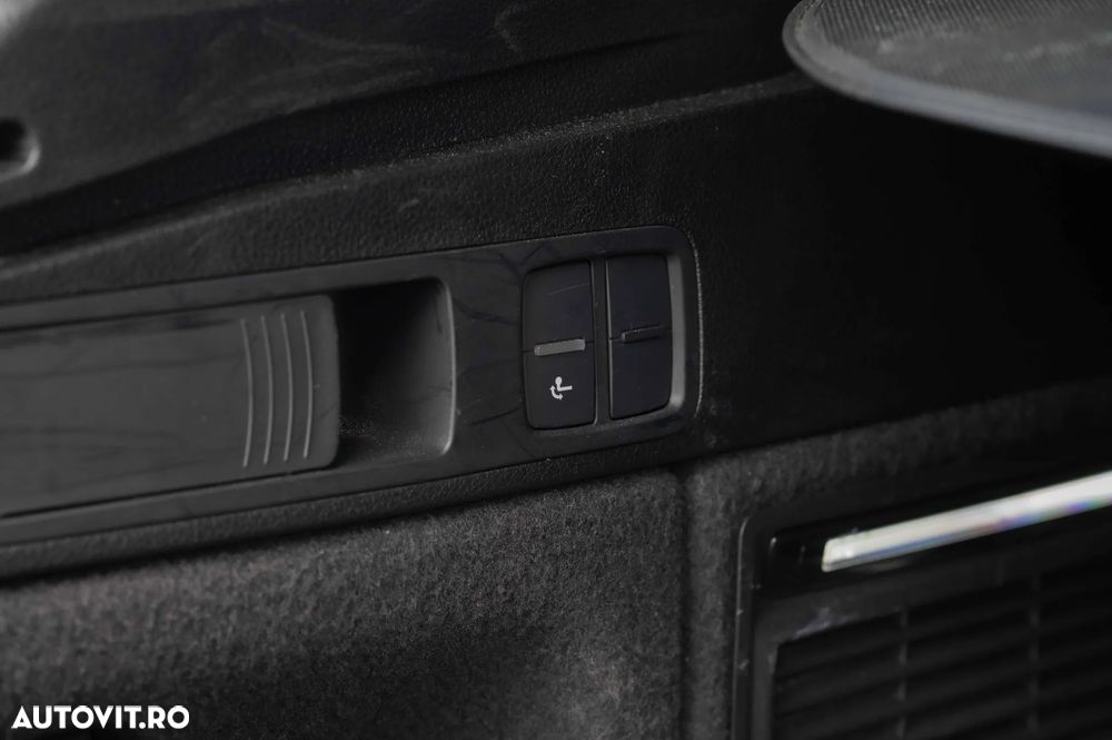 Audi Q5 55 TFSIe quattro S tronic S line - 23