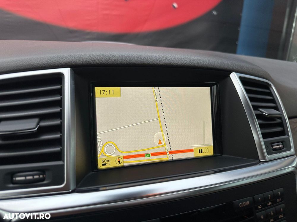 Mercedes-Benz ML - 12