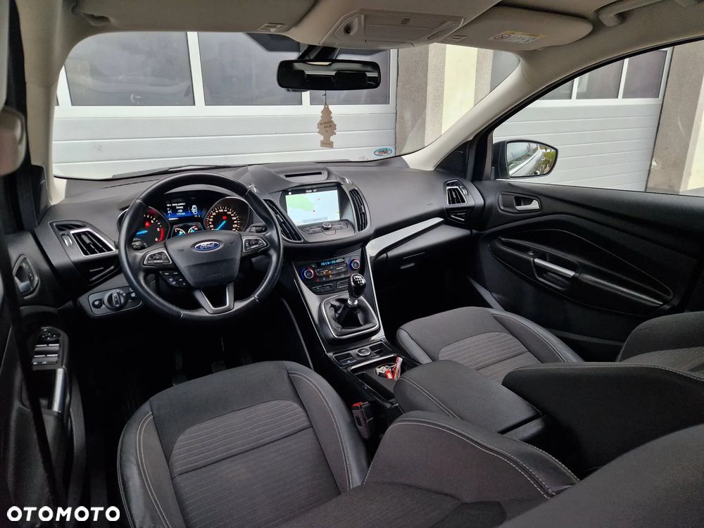 Ford Kuga 2.0 TDCi 4x4 Titanium - 33