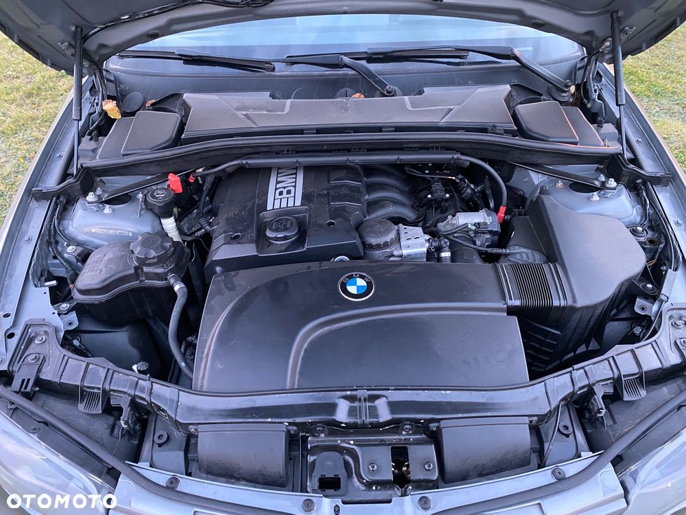 BMW Seria 1 120i - 9