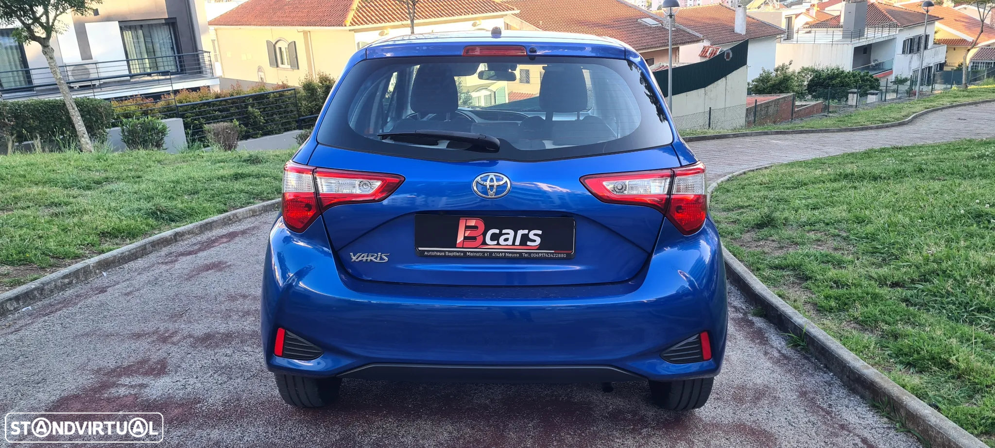 Toyota Yaris 1.0 VVT-i Exclusive - 4
