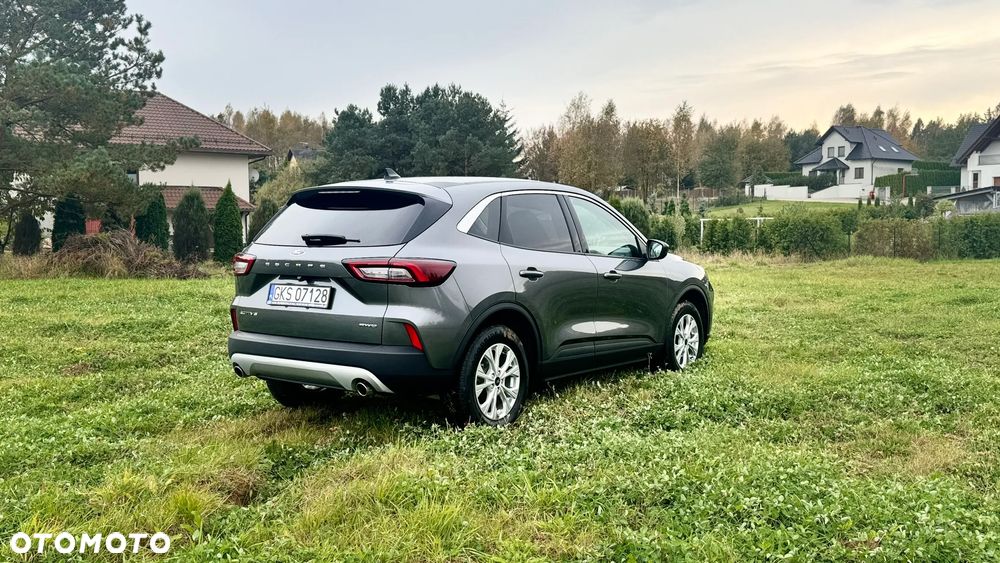 Ford Kuga - 12