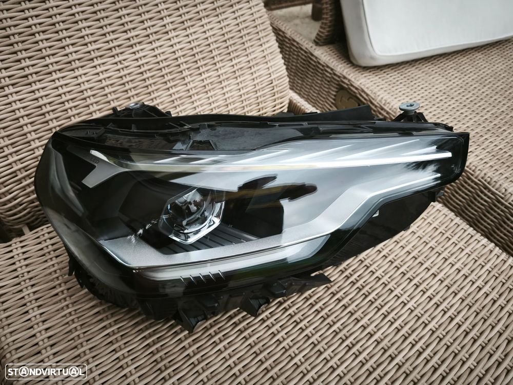 Farol direito Led BMW serie 2 G42 - 5A320E6 - 1