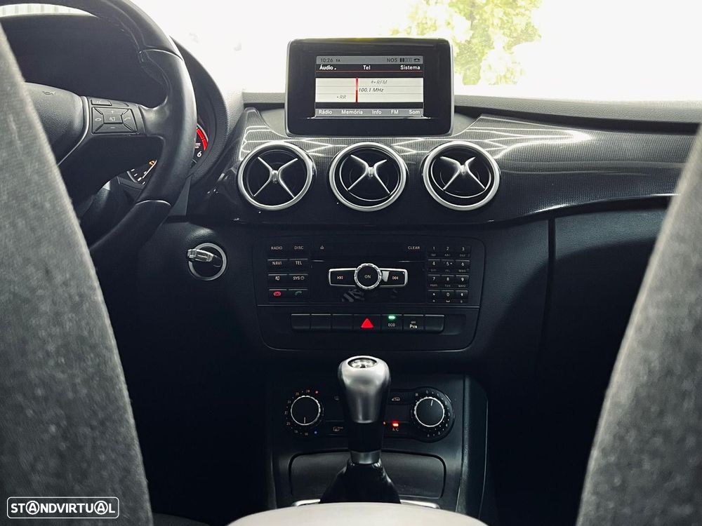 Mercedes-Benz B 180 d Style - 25