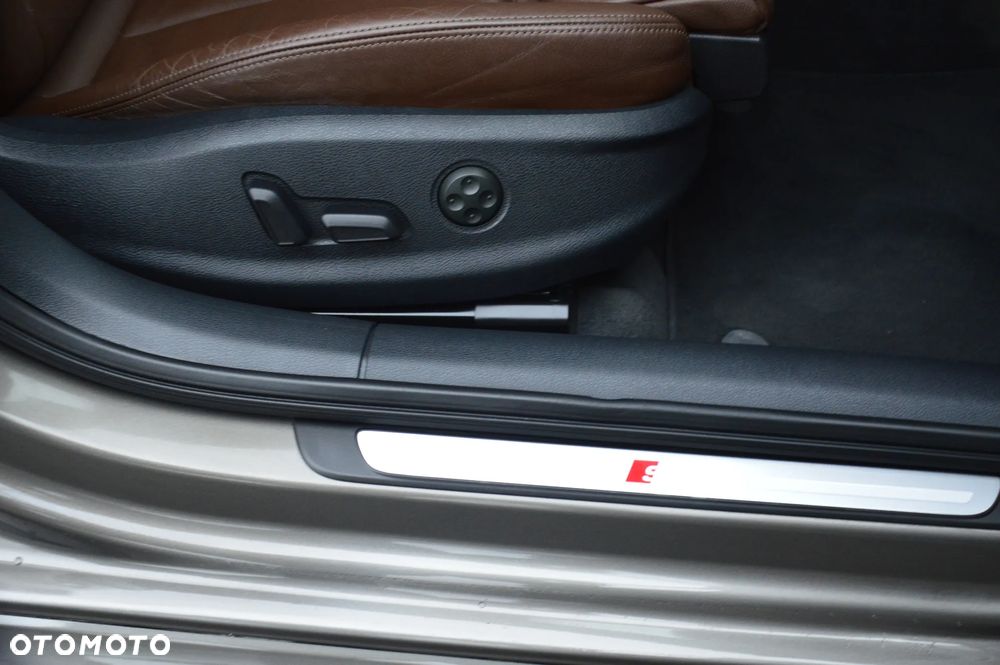 Audi A3 Sportback 1.8 TFSI quattro S tronic S line Sportpaket - 14