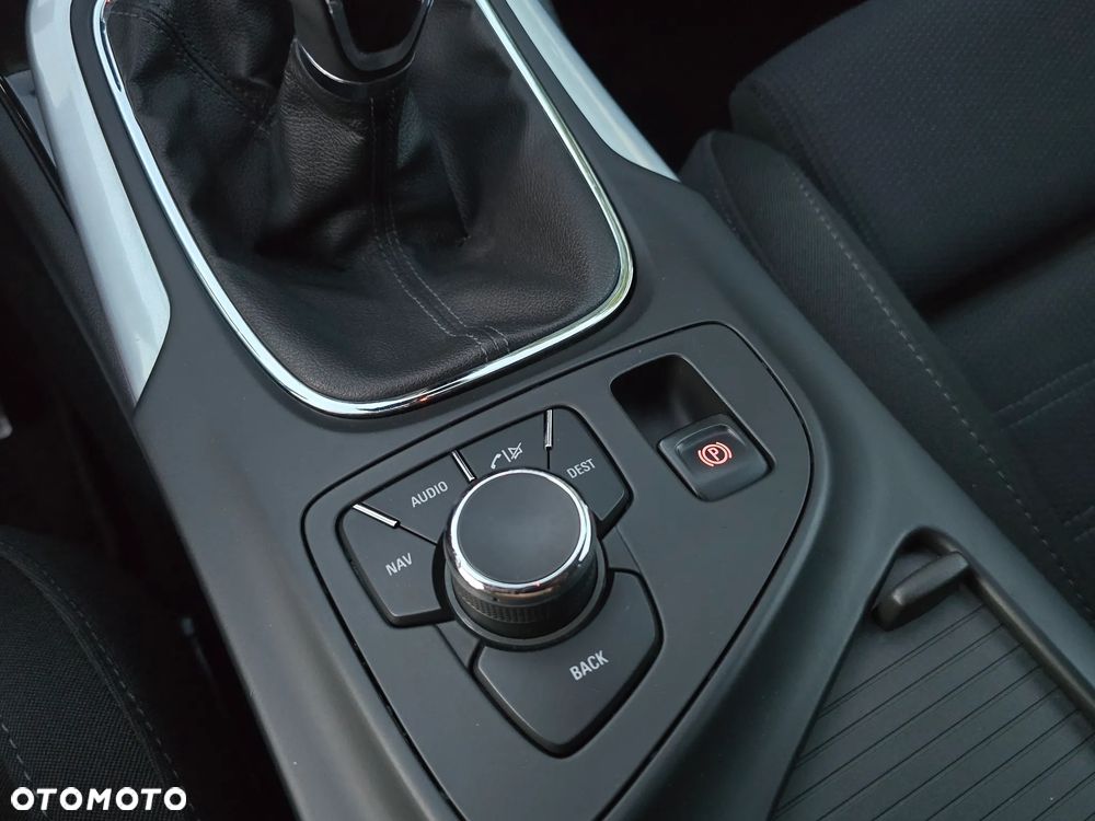 Opel Insignia 1.6 Turbo Cosmo - 35