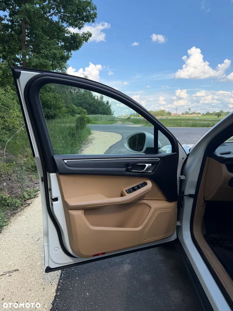 Porsche Macan Standard - 13