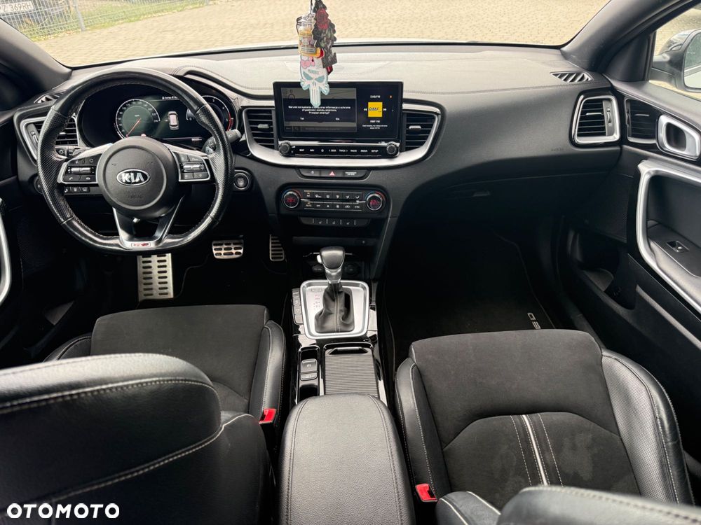 Kia ProCeed - 8