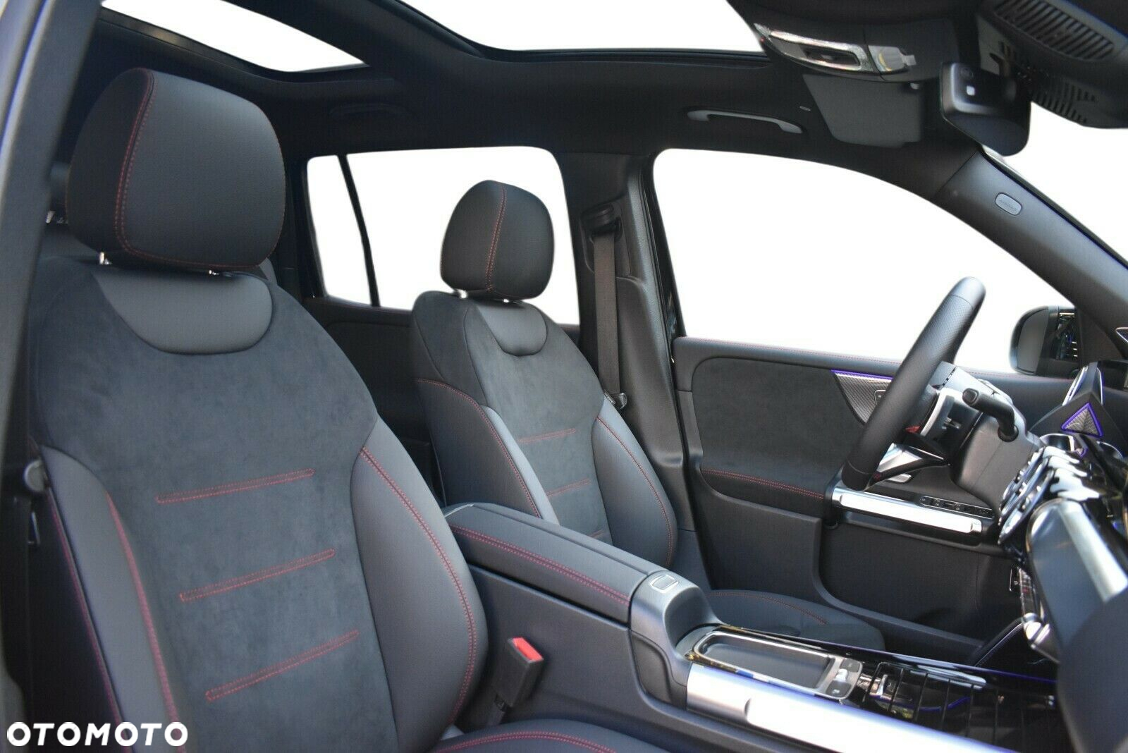 Mercedes-Benz GLB 220 d 4-Matic AMG Line 8G-DCT - 8