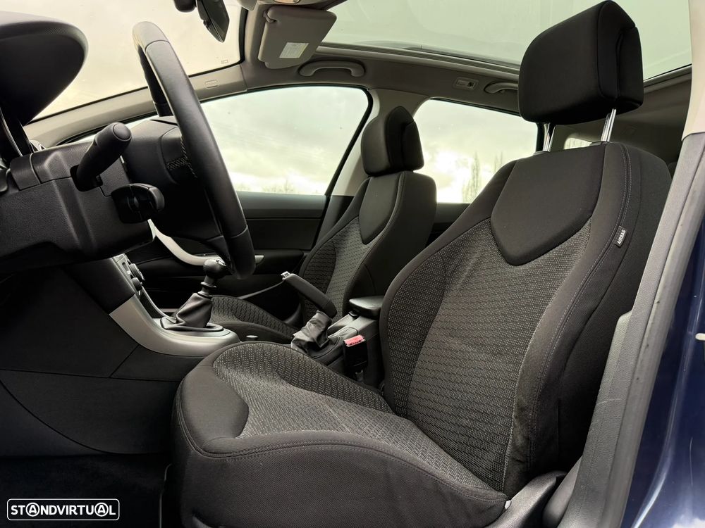 peugeot 308-sw ver-1-6-hdi-premium-cvm6 - 18