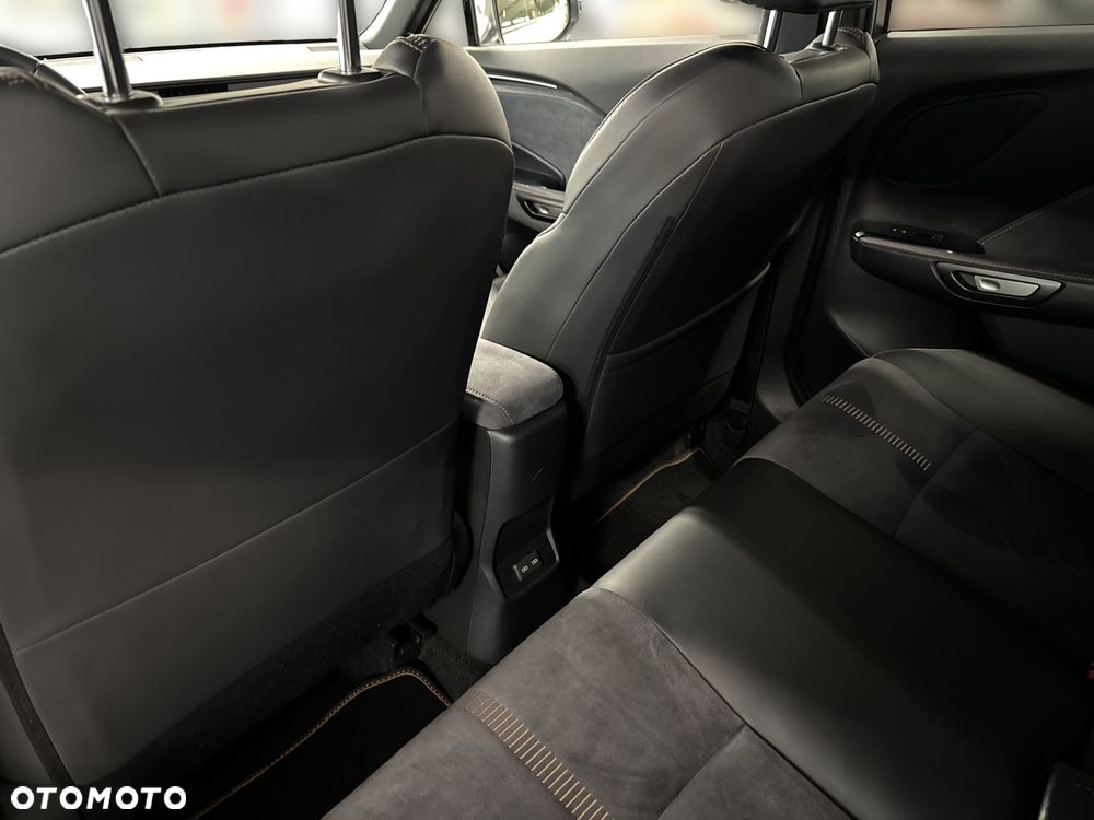 Lexus LBX 1.5 Hybrid Cool - 12