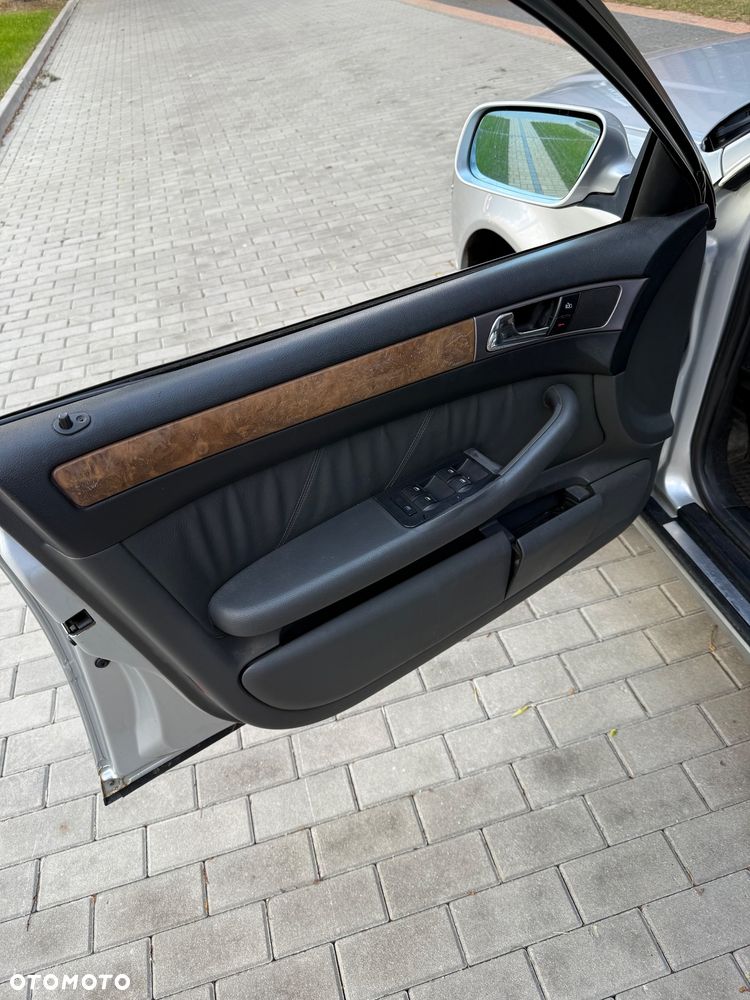 Audi A6 Avant - 10