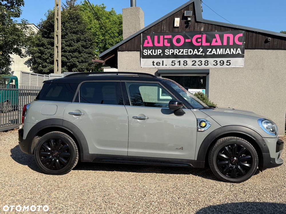 MINI Countryman Cooper SE ALL4 John Cooper Works Trim - 32