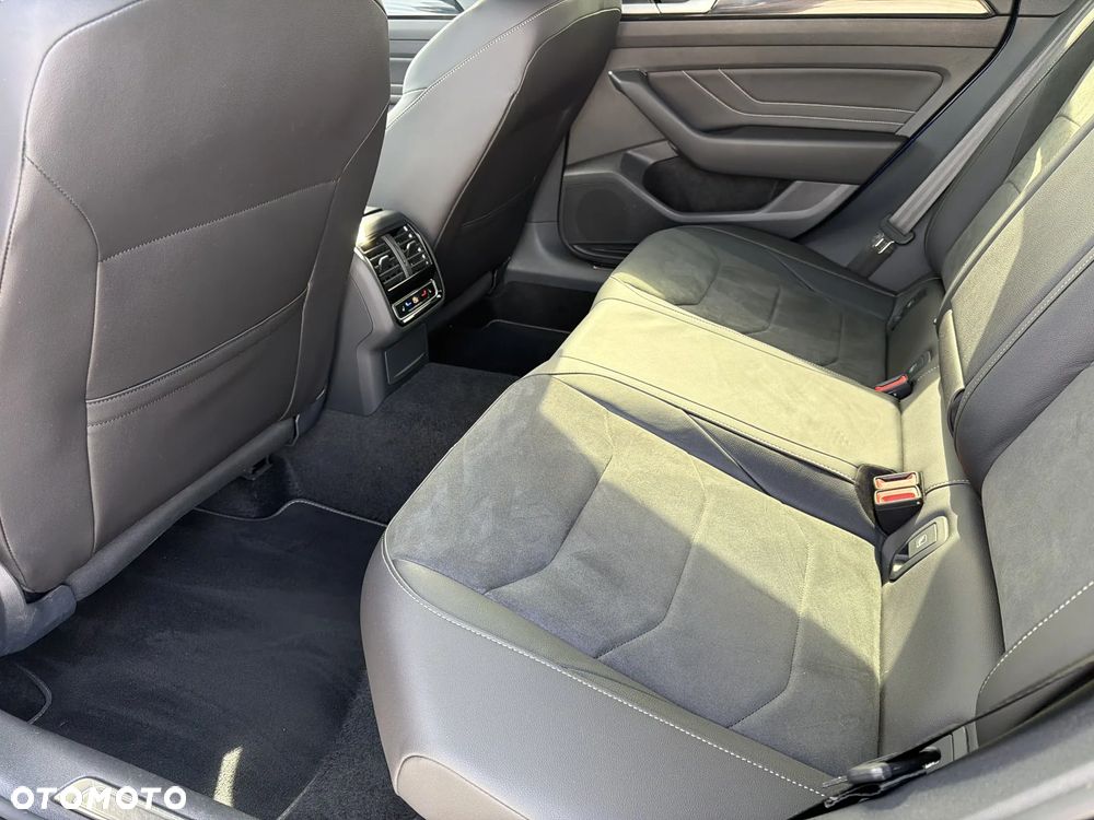 Volkswagen Arteon 2.0 TDI R-Line DSG - 12