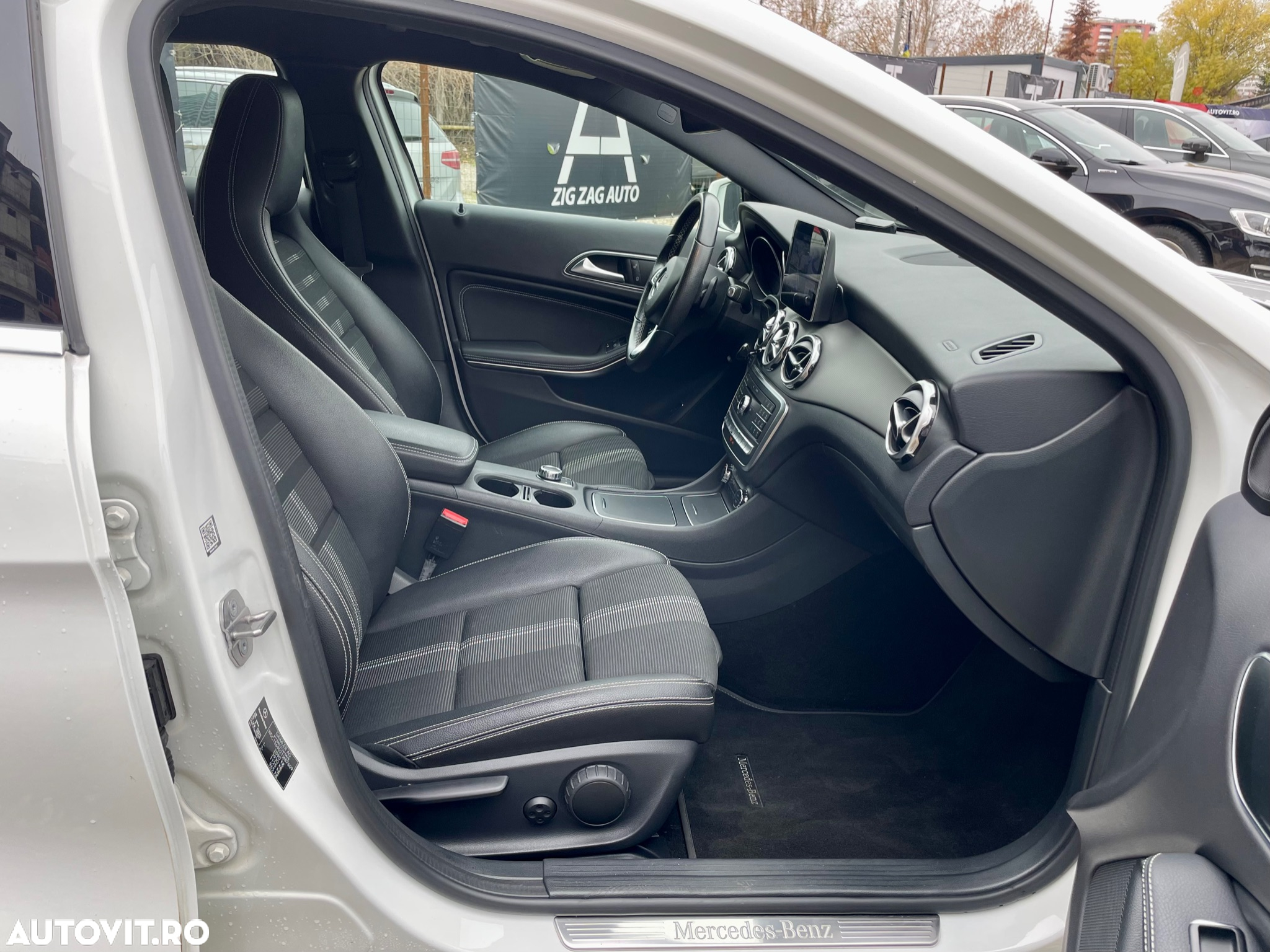 Mercedes-Benz GLA 200 d 4MATIC Aut. - 16