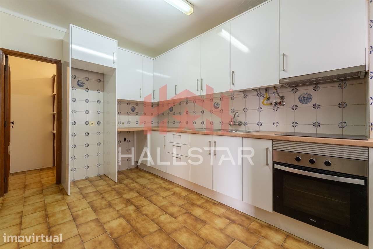Apartamento T2 / Cozinha Equipada / Centro de Alcobaça - Grande imagem: 2/24