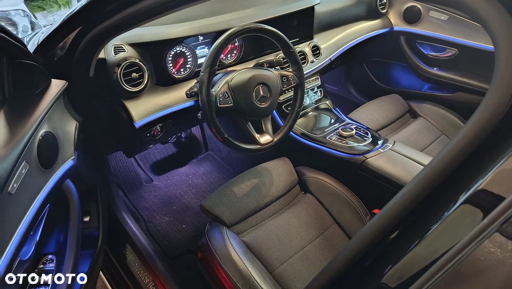 Mercedes-Benz Klasa E 220 d 9G-TRONIC - 8