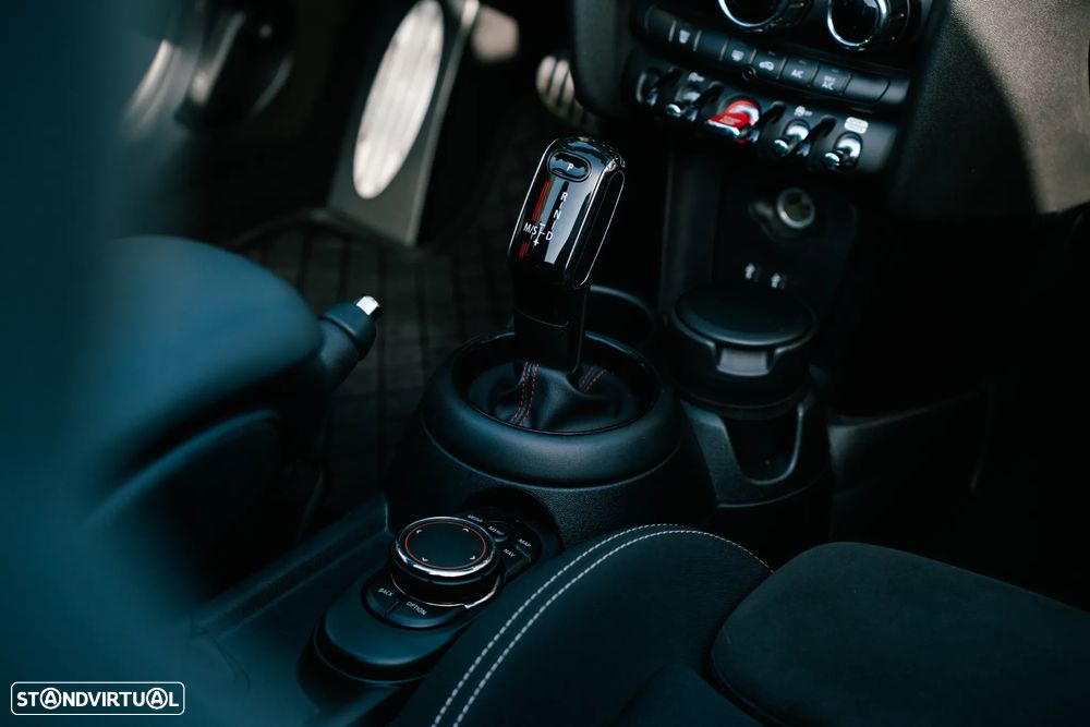 MINI Cabrio John Cooper Works Auto Desportiva - 23