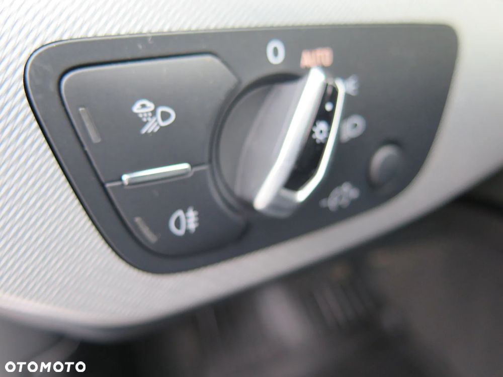 Audi A4 Limousine 2.0 TFSI Quattro S tronic - 32