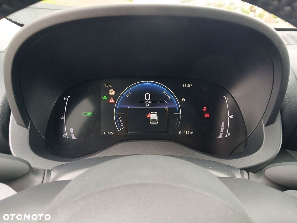 Toyota Yaris Hybrid 1.5 Style - 29