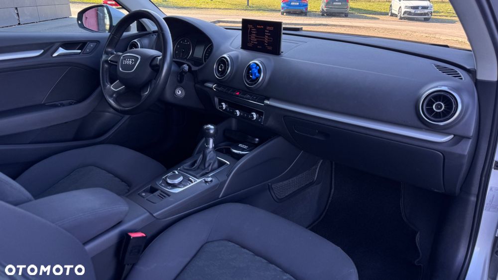 Audi A3 3-drzwiowe 1.4 TFSI Attraction - 33