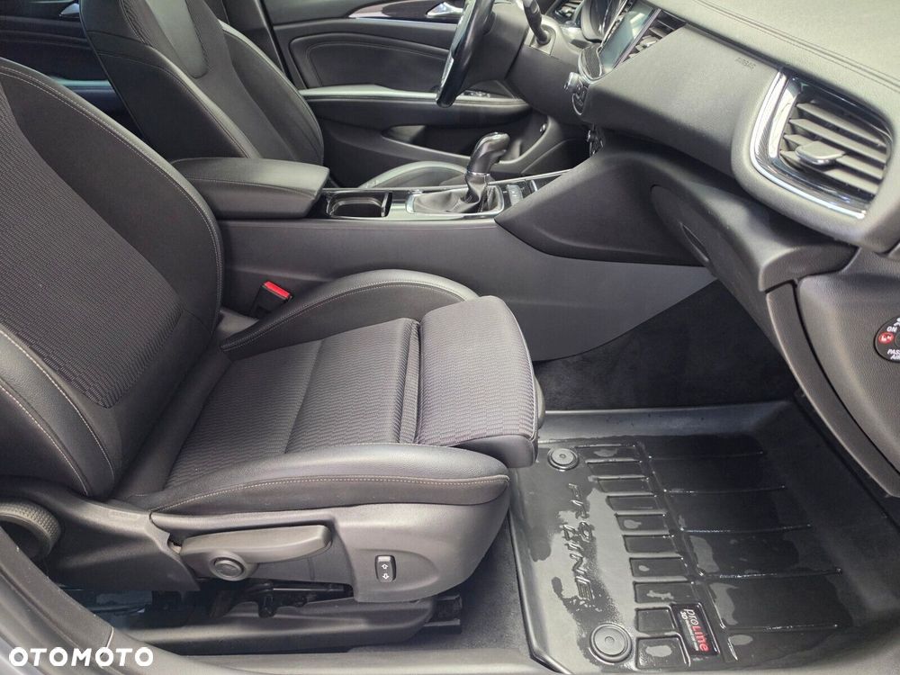 Opel Insignia - 10