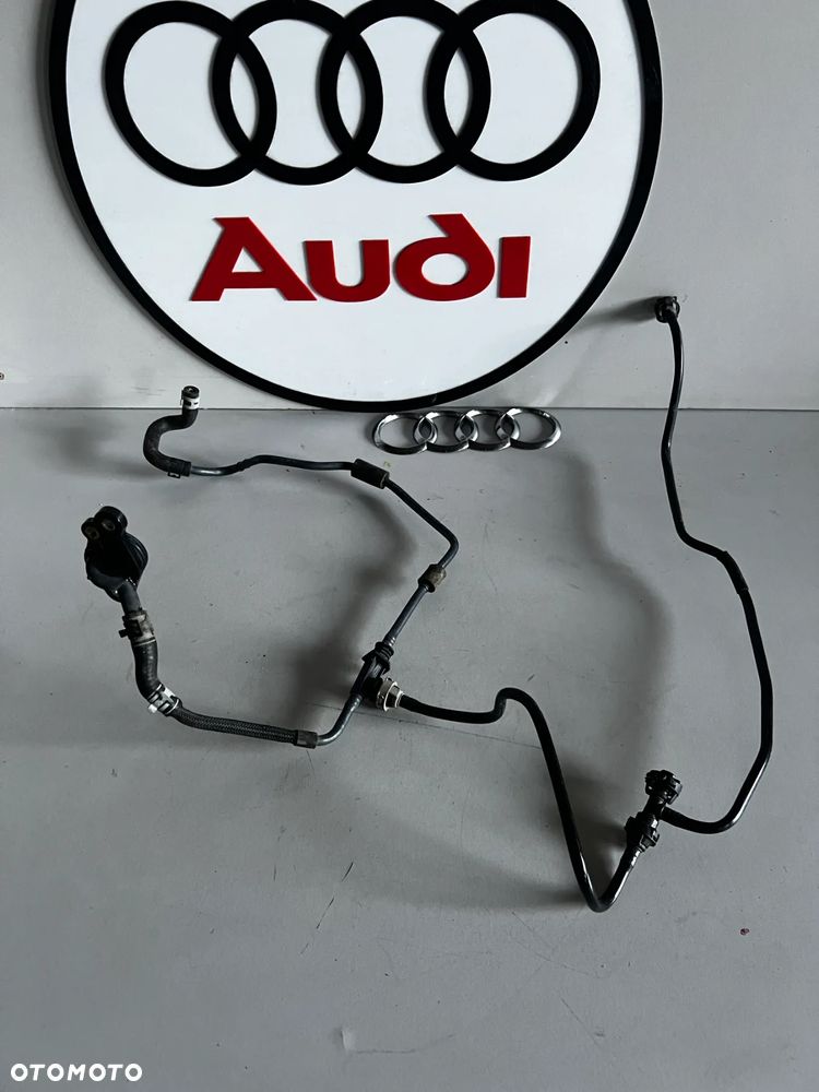 PRZEWÓD RURKA ODPOWIETRZAJĄCY PRZEWÓD WODY AUDI A4 A5 8W0121081CC 8W0121081D - 1