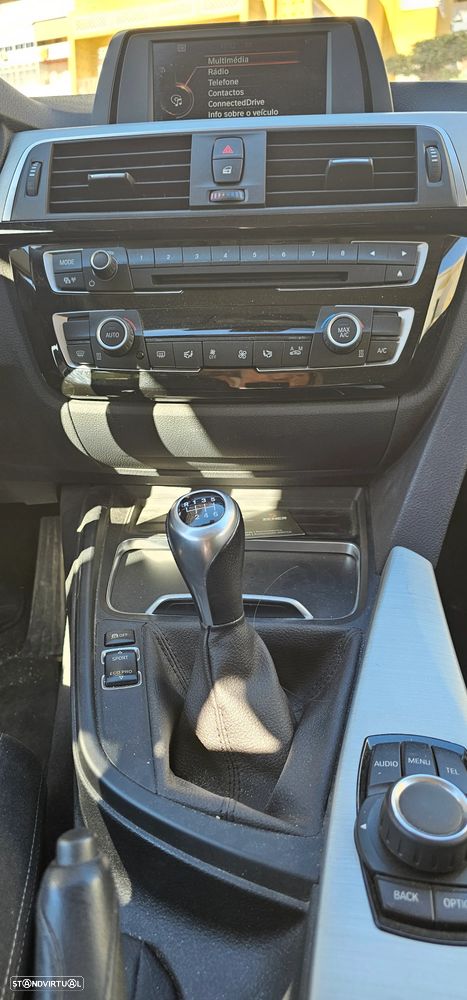 BMW 318 d Line Sport - 9