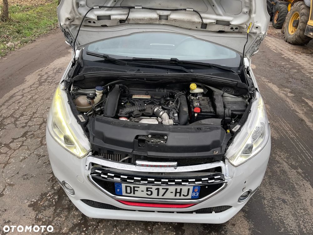 Peugeot 208 1.6 THP GTi - 31