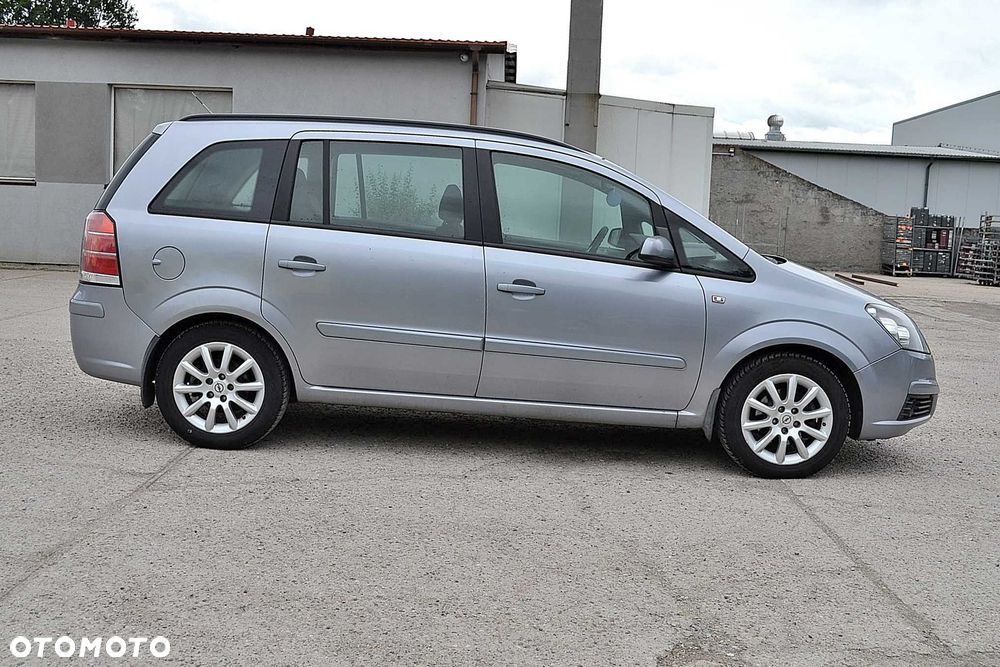 Opel Zafira - 4