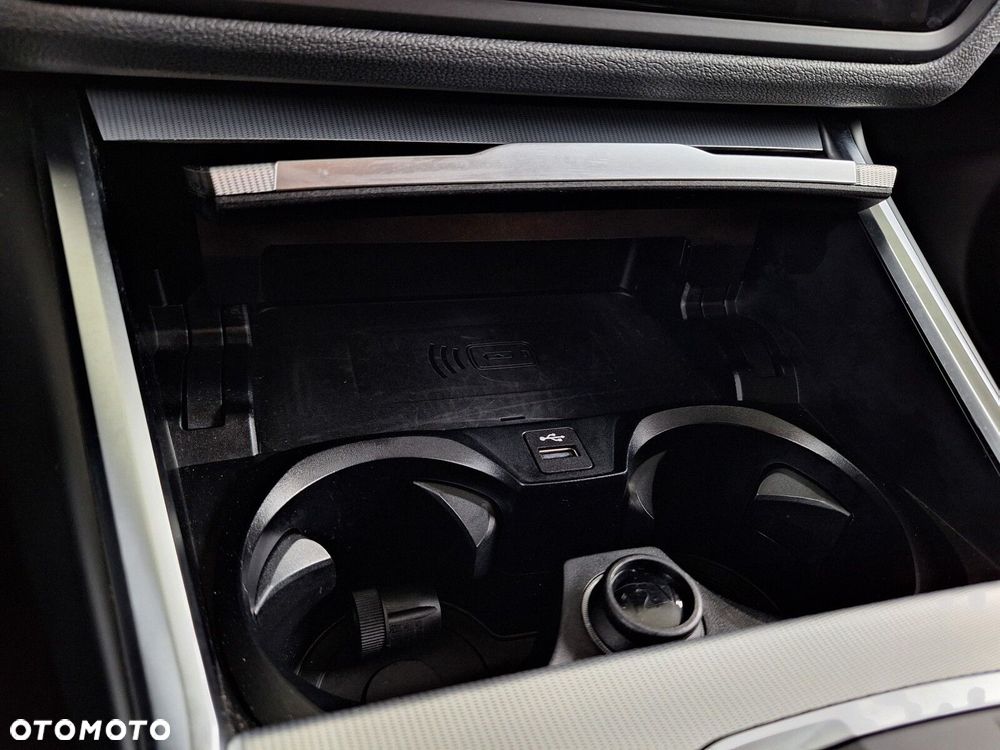 BMW Seria 3 320d xDrive M Sport sport - 26