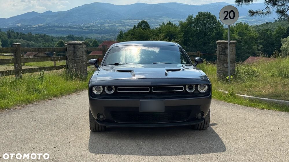 Dodge Challenger - 3
