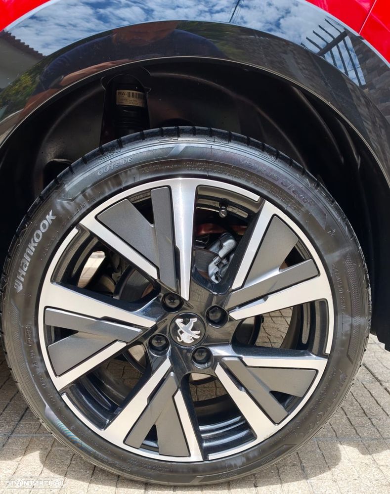 Peugeot 208 1.2 PureTech GT EAT8 - 8