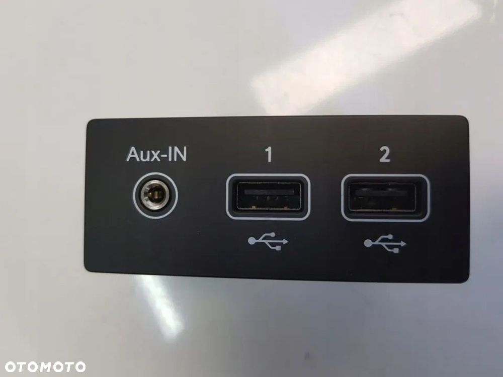 ZŁĄCZE WEJŚCIE GNIAZDO AUX USB CAPTUR II 280231553 - 2